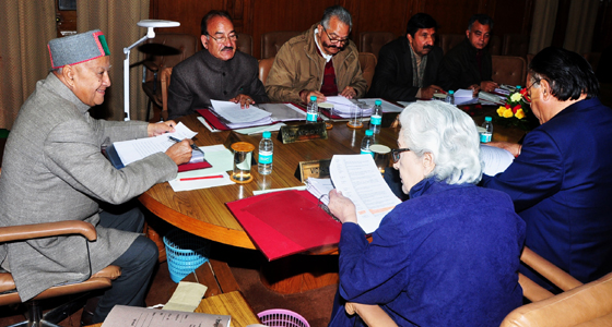 वीरभद्र Cabinet के फैसले,धूमल से नाराज बाबा रामदेव पर डाले डोरे ,3 हजार जलवाहक रेगुलर,यहां पढ़े पूरी केबिनेट