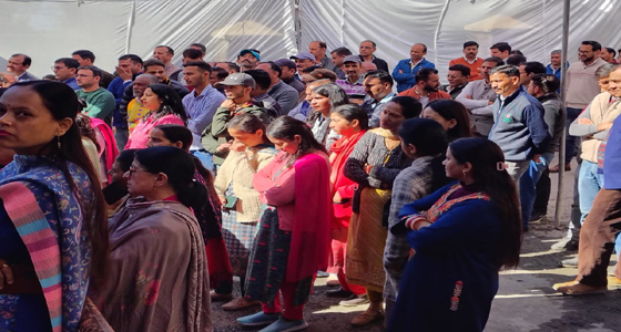 HPU में 9 तारीख तक भी वेतन नहीं, FO के घेराव के साथ ही राजभवन कूच की तैयारी,टीचर्स दोफाड़